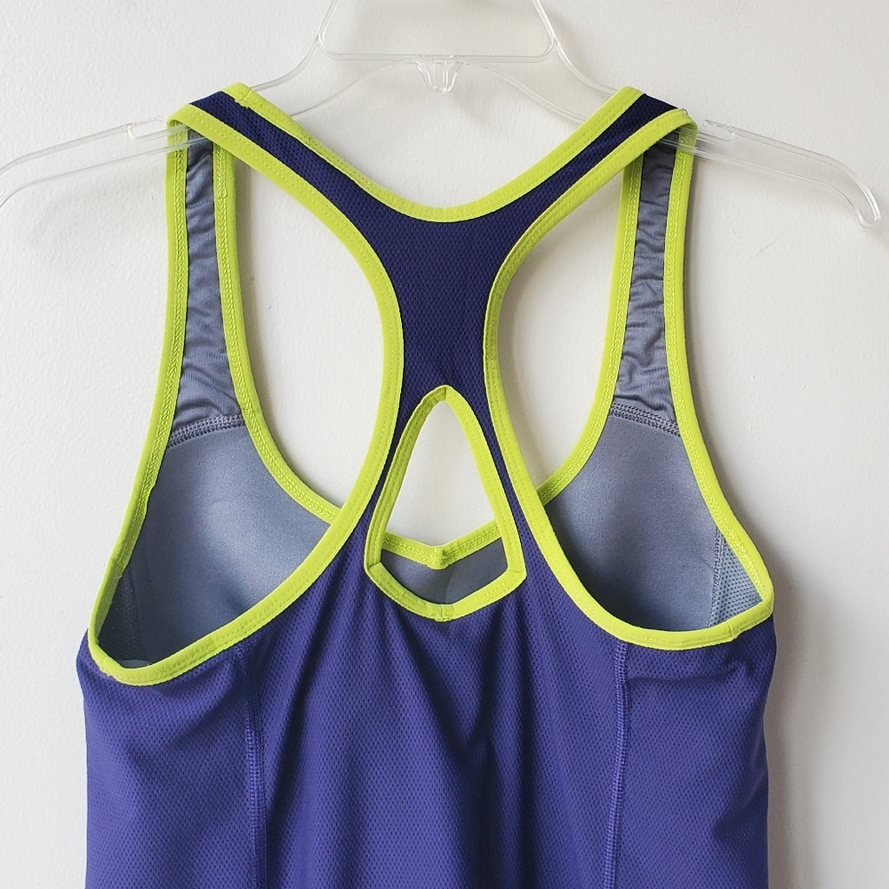 Nike Built-in Bra Racerback Tank - Picture 8 of 9